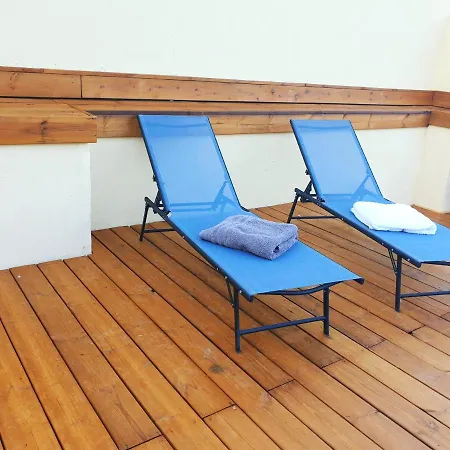 Elle & Lui En Jacuzzi