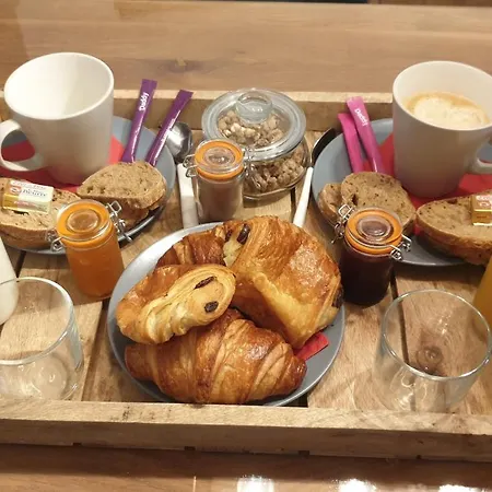 Elle & Lui En Jacuzzi Vendégház Bernis